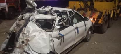 A Major Road Accident In Shivpuri, Speeding Car Rams Into Divider