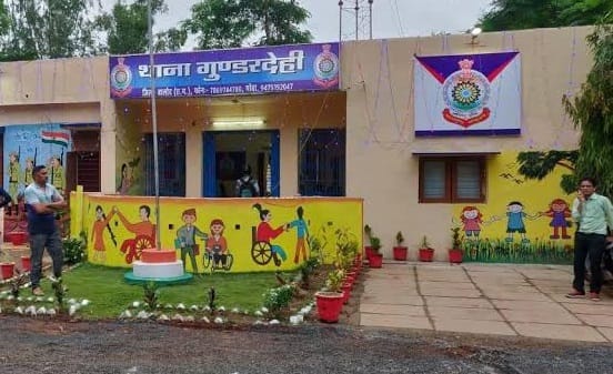 Raipur: A girl working in a fancy store in Balod was brutally assaulted