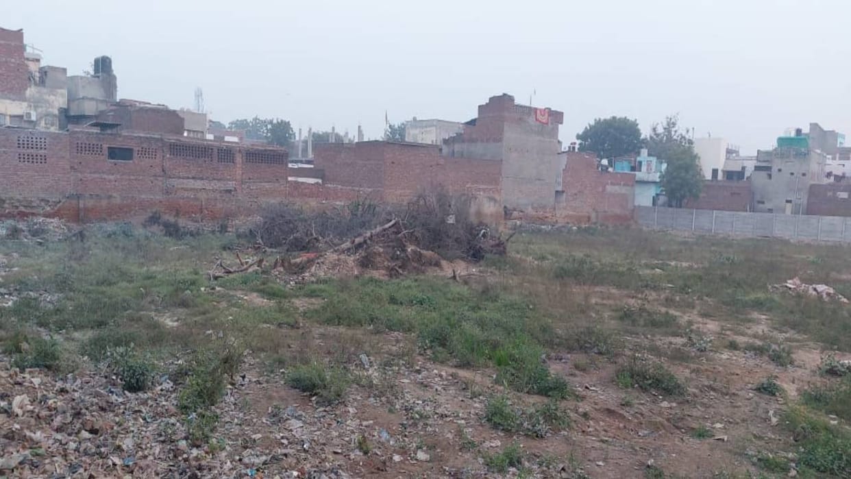 action will also be taken against the builder patron In case of land grabbing in Agra