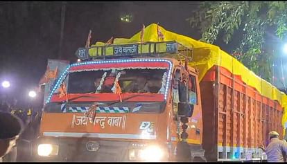 Pran Pratistha: The immovable idol of Ramlala reached the temple premises by truck amidst heavy security