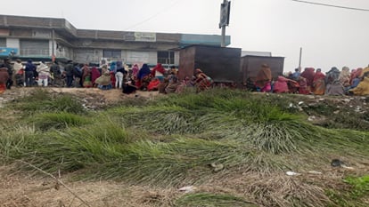 Dead body of young man found inside boundary wall