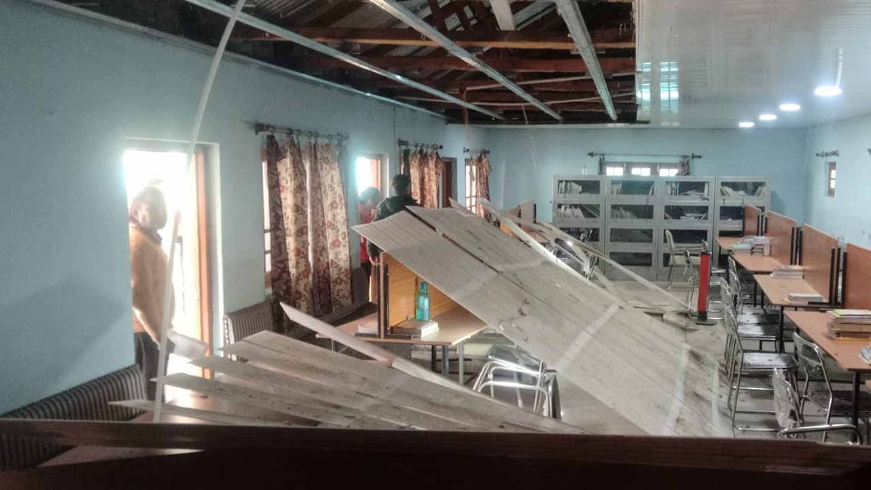Ceiling fell on students preparing for competitive exams in panChayat's public library.