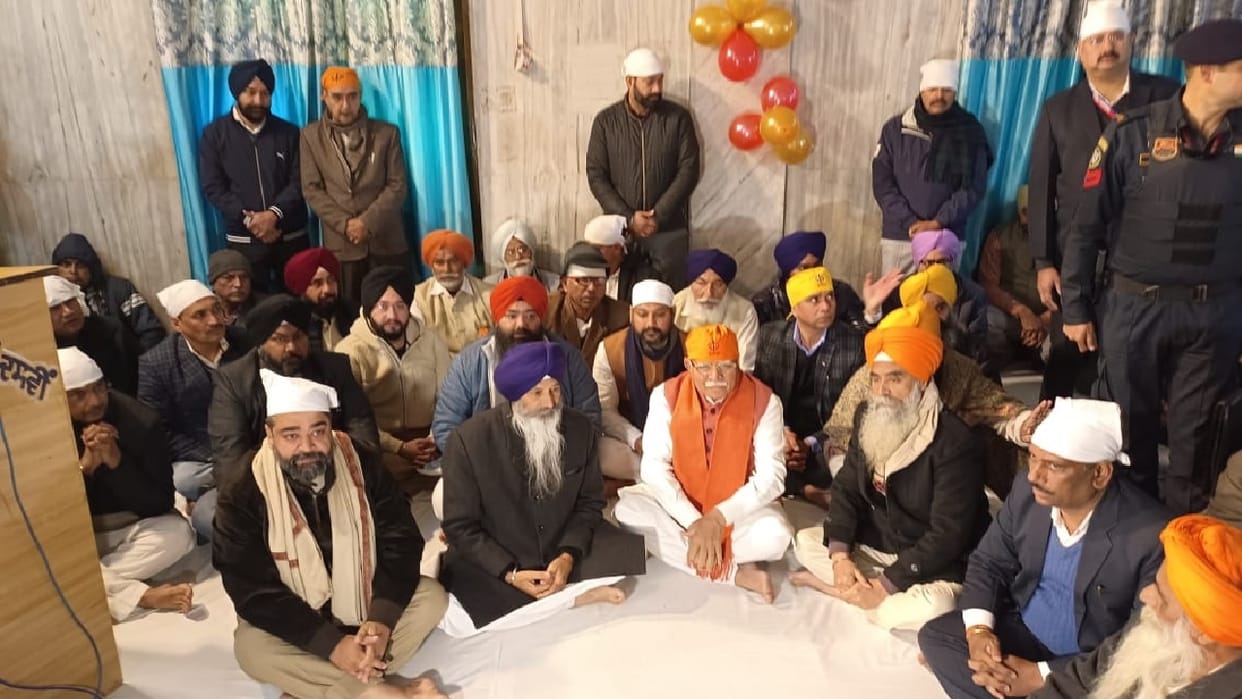 Prakash Parv of Shri Guru Gobind Singh Ji today, CM Manohar Lal reached Lakhnore Sahib in Ambala