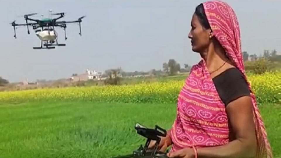 Farmers will be able to get urea sprayed by drone for Rs 100 per acre in Haryana