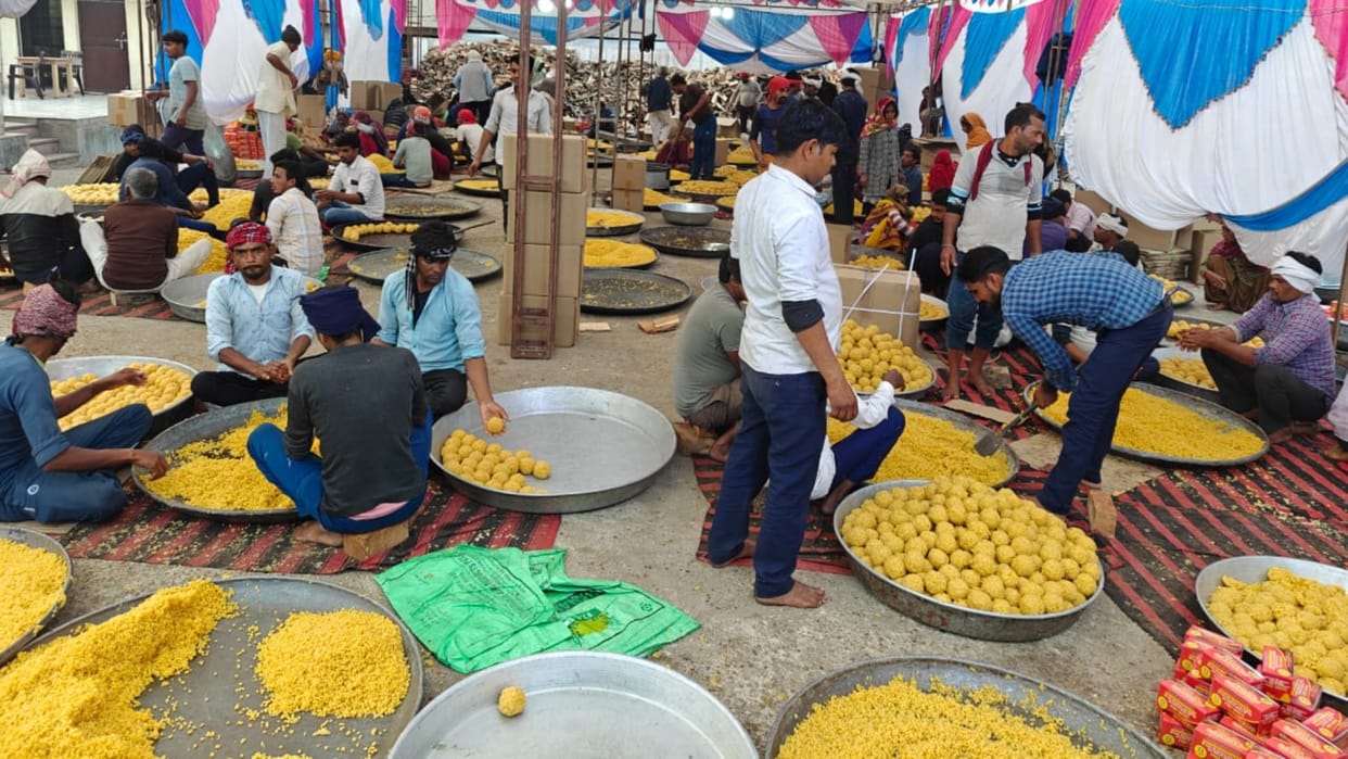 Dausa News Mahaprasad of 51 thousand kg laddus will be sent from Mehndipur Balaji to Ayodhya