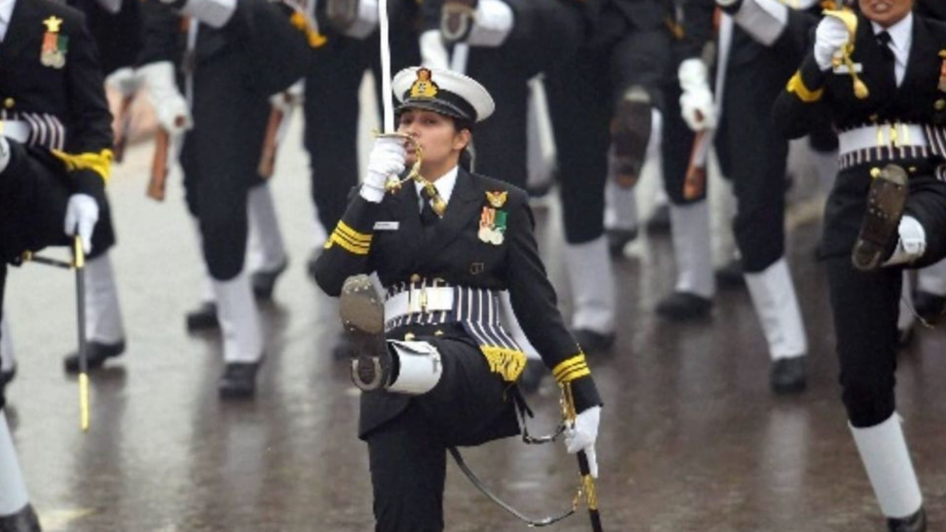 Republic Day Parade:तटरक्षक दल के मार्चिंग दल की कमान संभालेंगी महिला ...