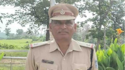 Chhindwara News: The miscreant running away from the petrol pump crushed ASI with his car.