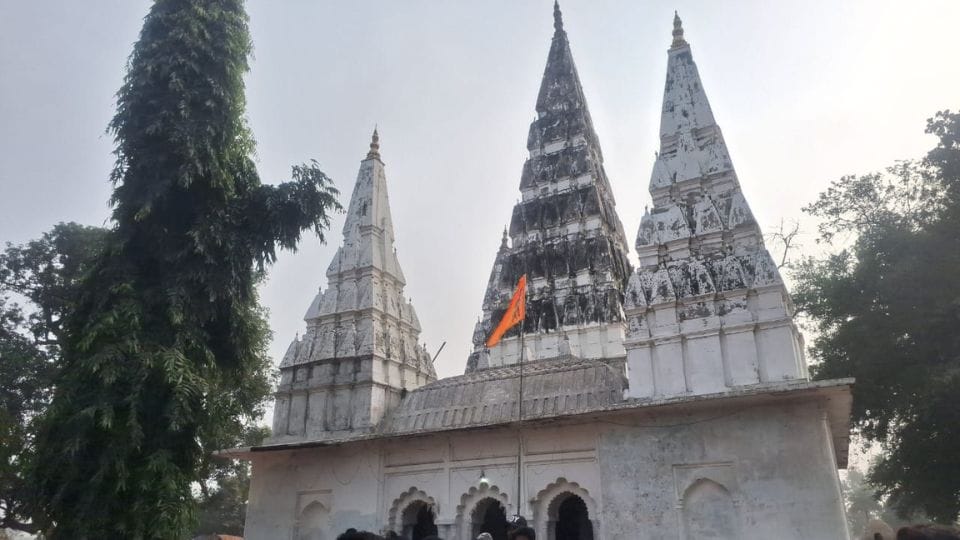 Hundreds of years old Ram mandir should be renovated in Balrampur