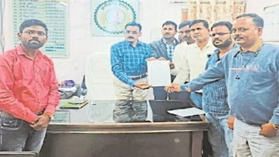 OBC Mahasabha submitted memorandum to Kawardha SDM