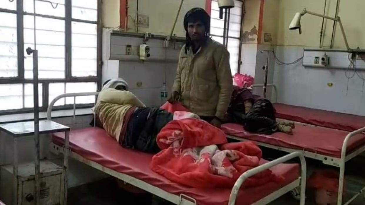 Dholpur News Tempo driver shot injured by bullet in hip