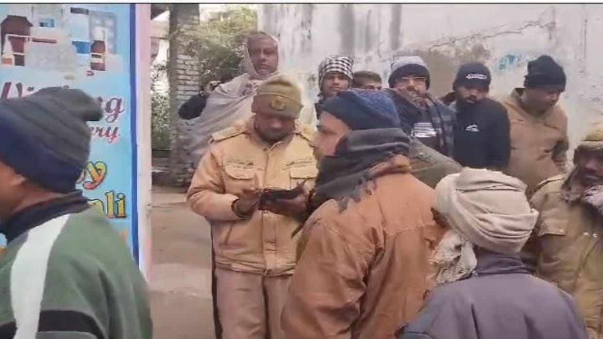 Rajasthan Crime: Thieves challenge the police's night patrolling system, break the locks of five shops