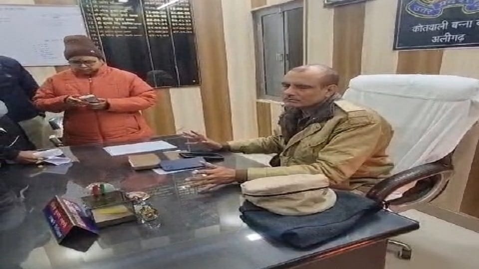 Inspector misbehaved with MLA, line hajir after uproar