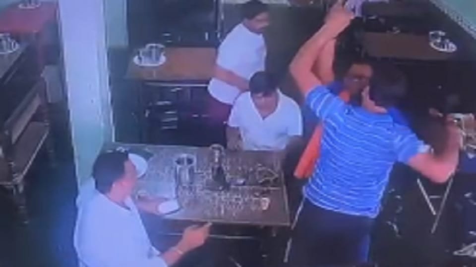Scuffle broke out between two BJP leaders in Bhanupratappur