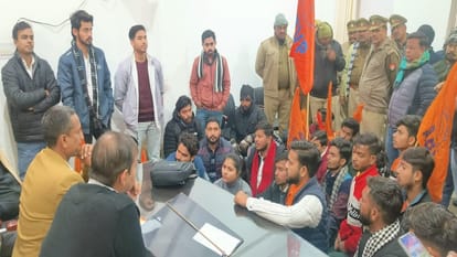 ABVP uproar over ban on illegal coaching centers