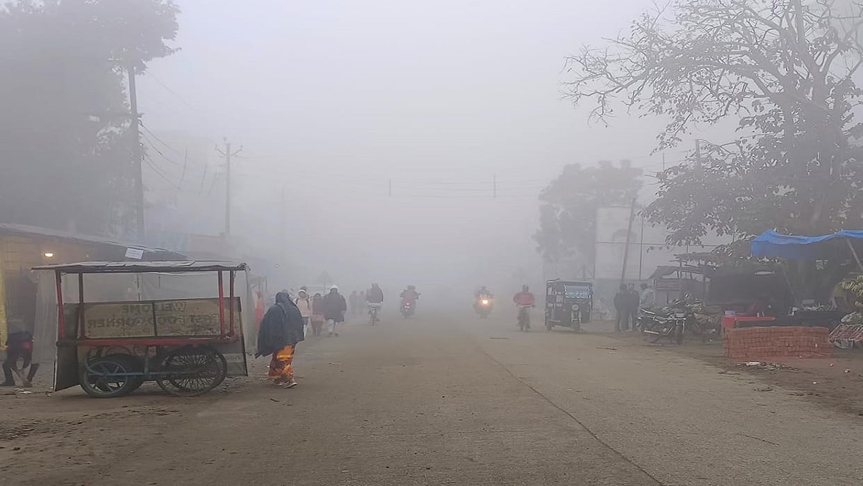 Cold weather continues people shiver from cold wave in Lakhimpur Kheri