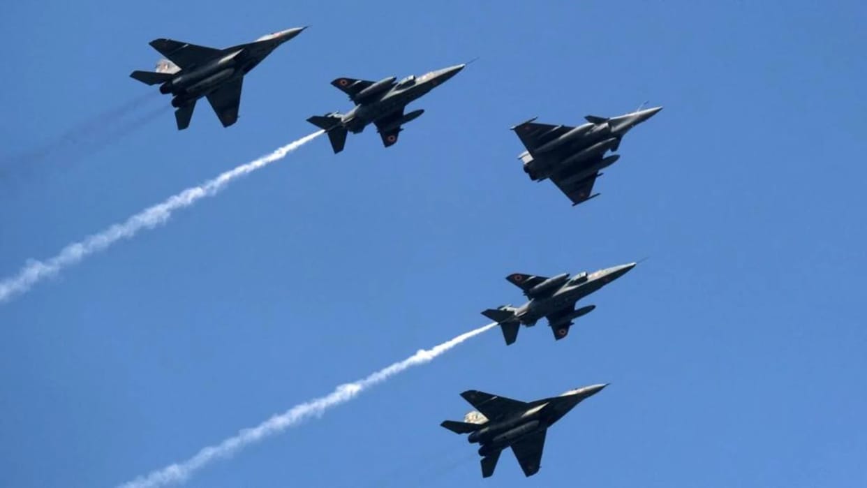 Republic day parade 2024 indian air force aircraft women agniveer