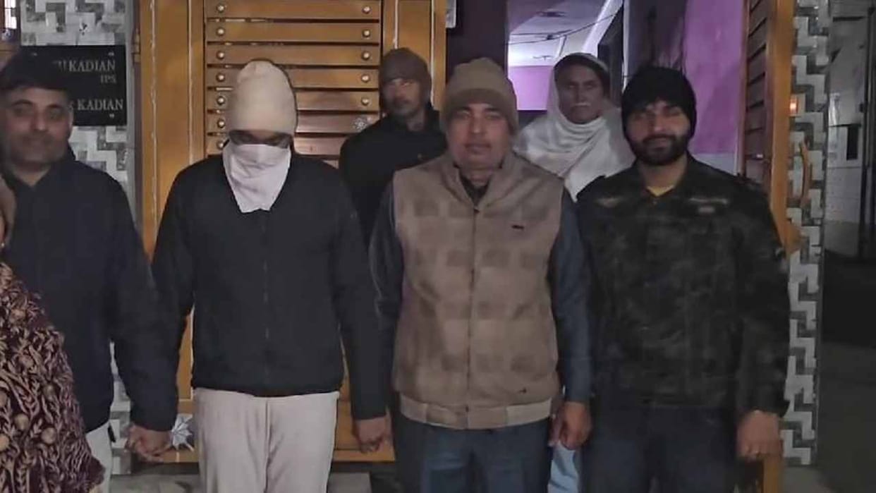 ASI arrested for taking bribe in Jhajjar of Haryana