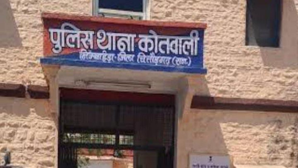 MP News: Rajasthan Police arrested a smuggler smuggling illegal Dodachura, he was smuggling in a luxury car