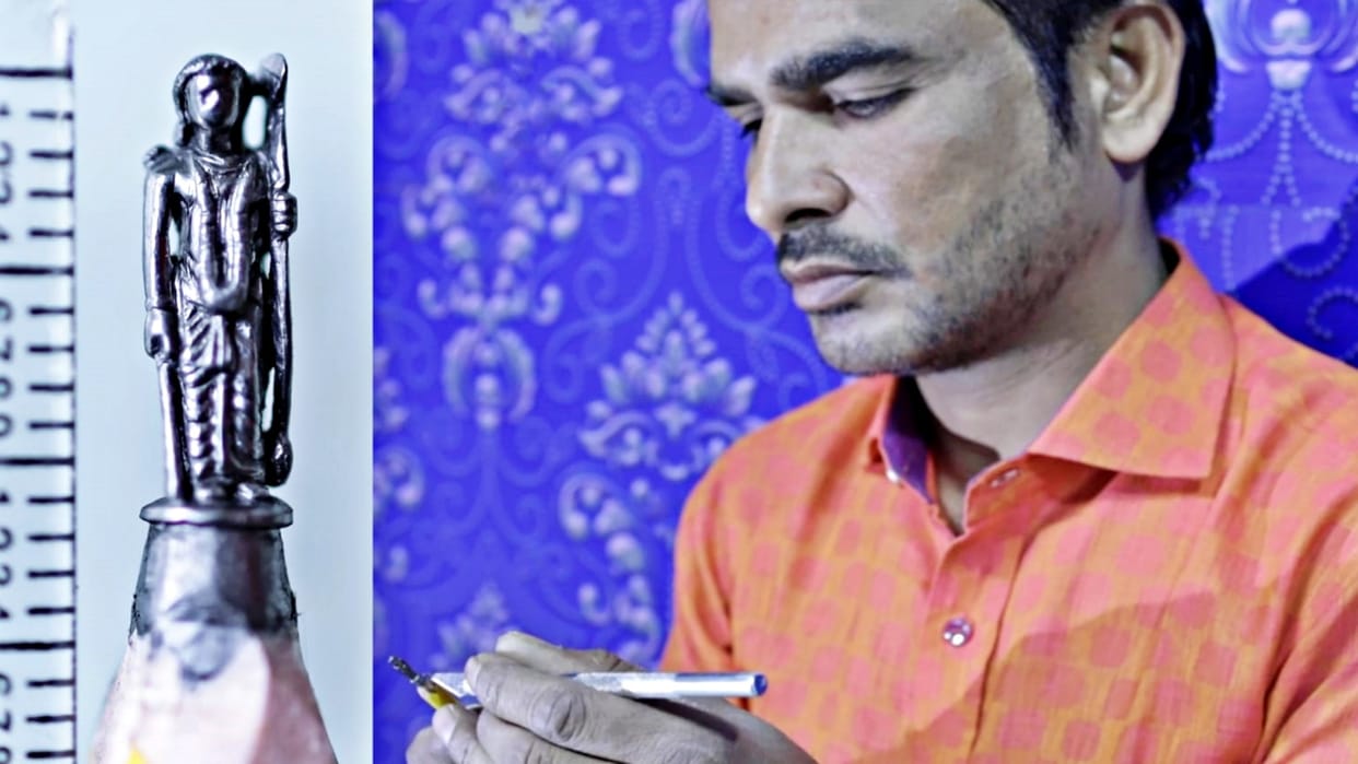 Ram Mandir Artist from Rajasthan created the artwork of Lord Ram on the tip of pencil