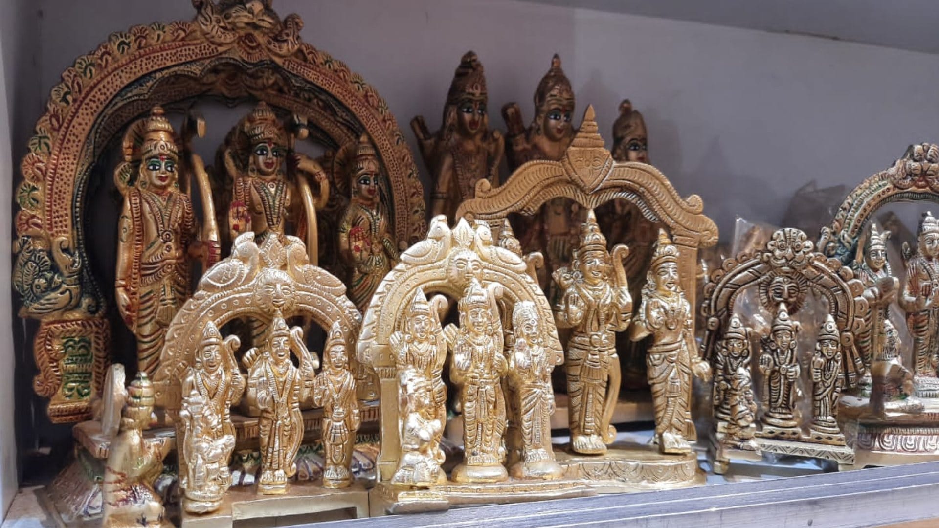 Ram Pran-Pratishtha: The color of devotion to Ram appeared on the market, demand for the statue of Ramlala