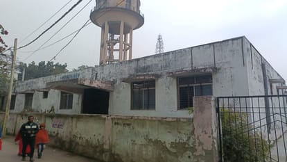 Bihar: संदिग्ध हालत में मिला युवक का शव, बदमाशों ने पीट कर ली जान या प्रेम प्रसंग में की गई हत्या; जानें मामला Siwan: Dead body of youth found in suspicious condition, beaten to death in love affair case
