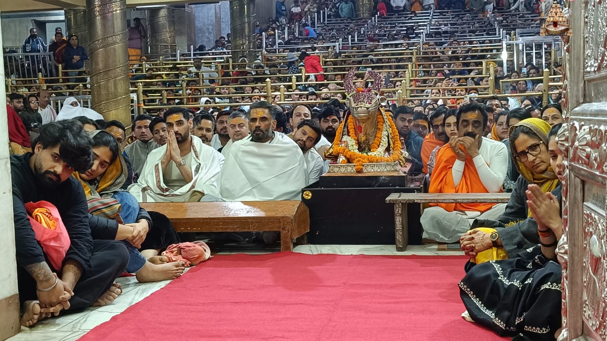 Ujjain Shri Mahakaleshwar Temple Bhasm Aarti Suneil Shetty Minister Rakesh Singh