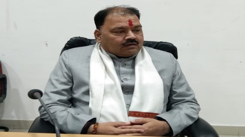 UP Child Protection Commission Chairman Dr. Devendra Sharma came to Aligarh