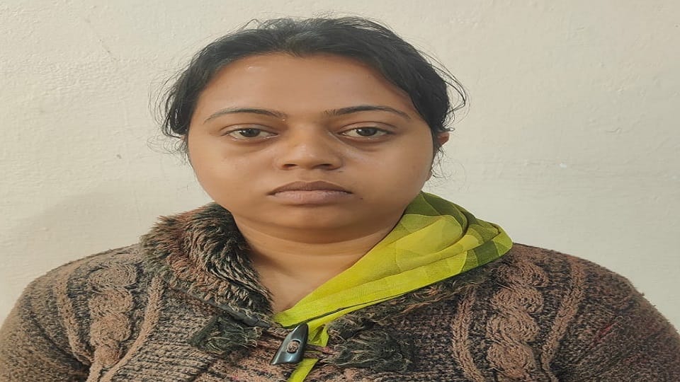 Well planned murder of husband woman along with three accomplices committed the crime in Raigarh