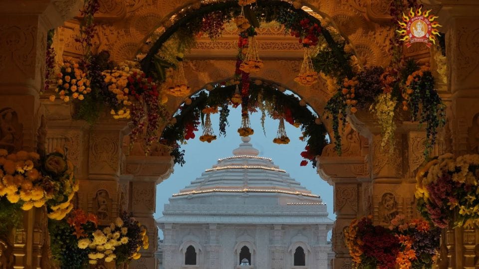 Pran Pratishtha ritual: adhiwas with 110 kg fruits and flowers