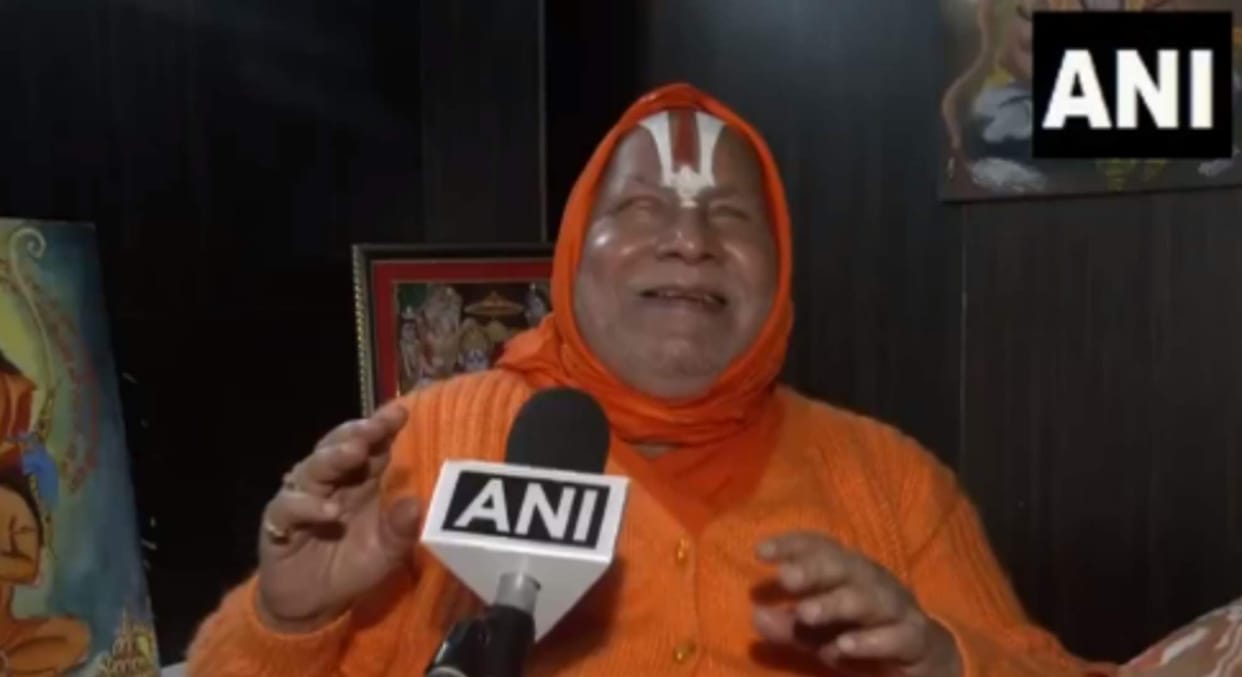 Jagadguru Rambhadracharya says, I feel the same as Vasishtha ji felt when Ram ji returned to Ayodhya after 14