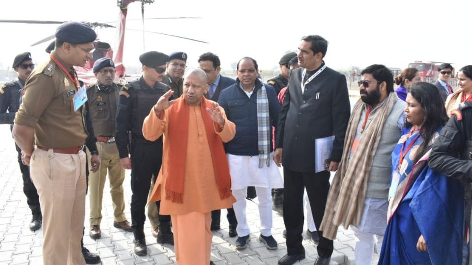 CM Yogi Adityanath took stock of preparations for PM Modi's public meeting in Bulandshahr