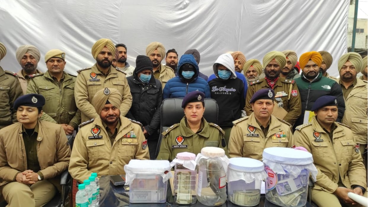 Punjab: Robbers fleeing after snatching Rs 25 lakh opened fire on police, 4 arrested