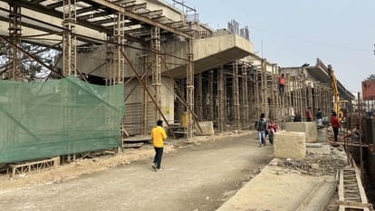 Time is over road, flyover, ring road all incomplete