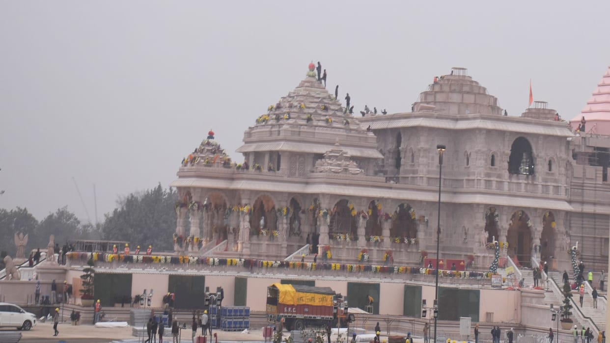 Ayodhya Ram Mandir Everyone will be there in Ram Darbar but three special friends will be missed