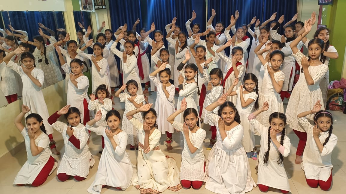 Ramlala Pran Pratishtha 101 Artist To Perform On Ramayan Chaupai At Mahakal Temple