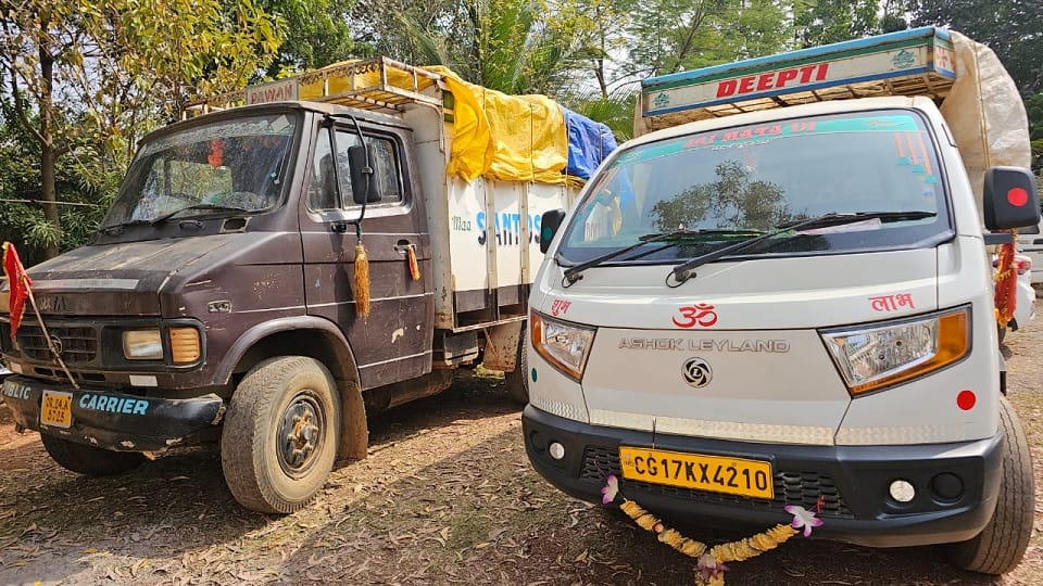 Action taken on illegal paddy transportation at check point in Jagdalpur