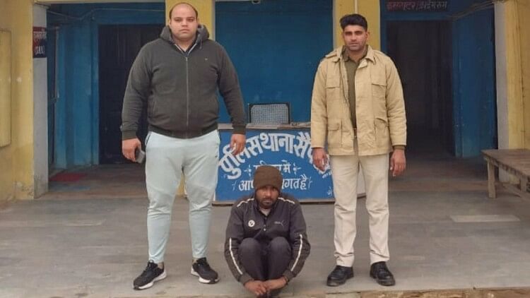 Dholpur: Police caught accused who molested a 6 year old child