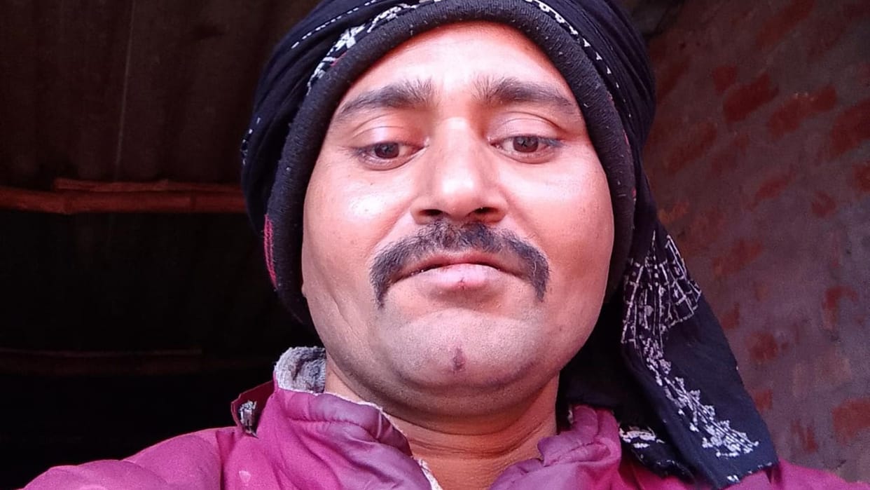 E-rickshaw driver beaten to death with sticks in azamgarh