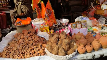 Ram Mandir: Delhi becomes happy, claims more business than Diwali; Saffron waved on the streets