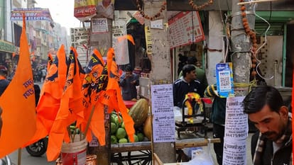 Ram Mandir: Delhi becomes happy, claims more business than Diwali; Saffron waved on the streets