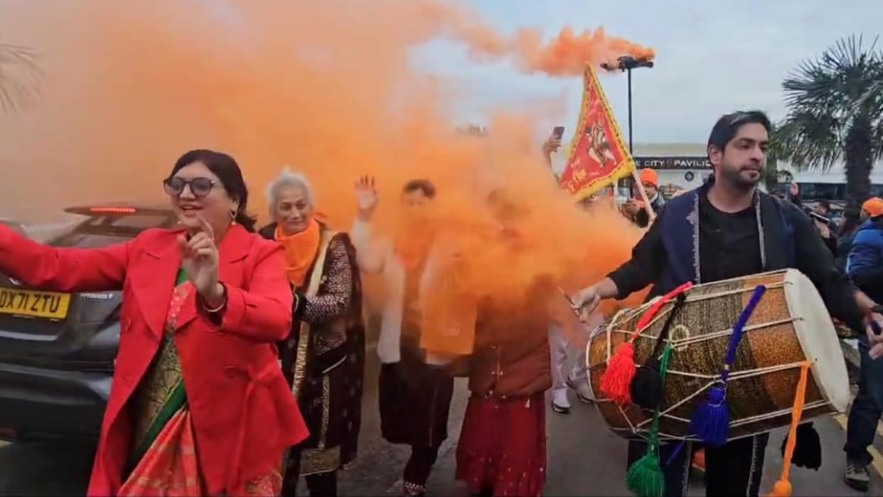 Jai Shri Ram echoed in London Mega event of car rally ahead shri ram pran pratishtha