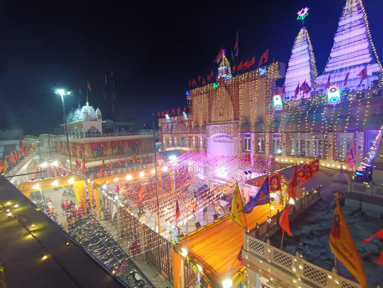 Ram Mandir: Muzaffarnagar lit up with lights, 527 religious places decorated, Shri Ram is coming