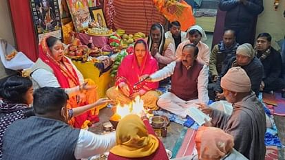 Ram Mandir Pran Pratishtha Marhara MLA Virendra Lodhi started the three day ritual fast and lit Akhand Jyoti