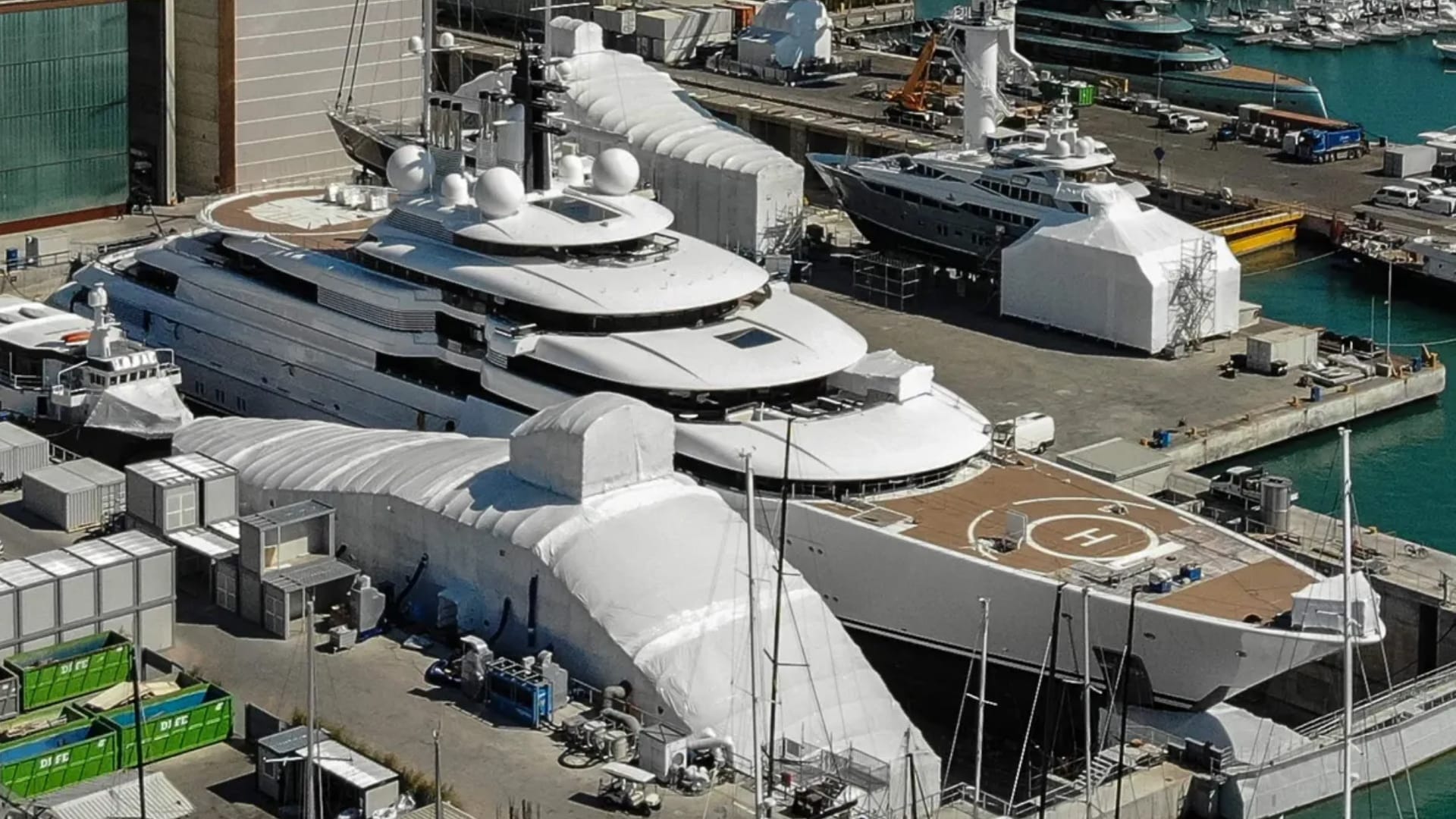 Vladimir Putin: Worlds Richest Politician Worth USD 200 Billion , Owns A USD 700 Million Jet