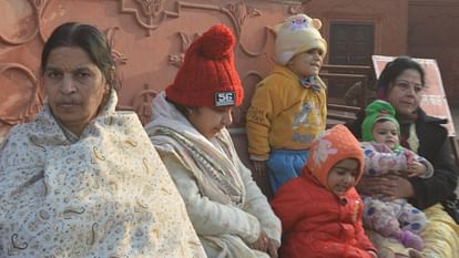 Agra Weather Forecast Update Today Cold wave alert with dense fog for two days