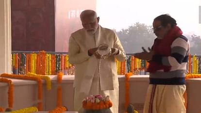 Ayodhya Ram Temple: PM Narendra Modi praises labourers working for Ram temple.