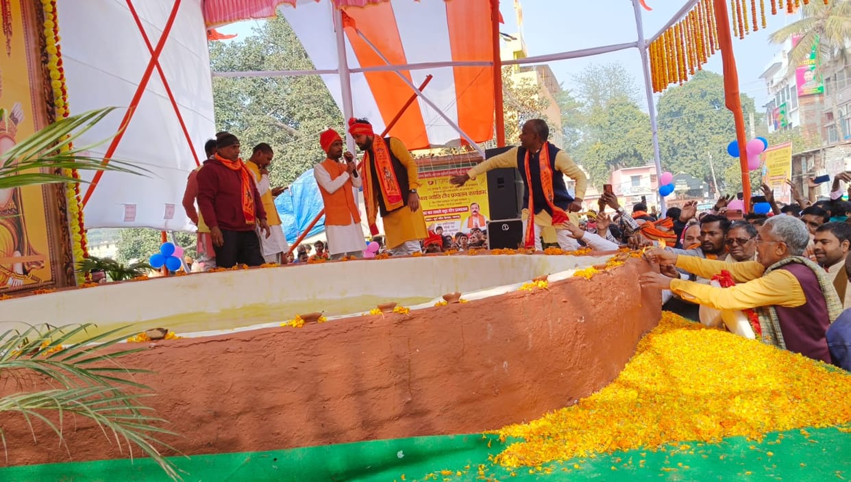Ram Mandir: Bihar's biggest lamp lit in Nalanda, women coming from far and wide to donate oil, Bihar News
