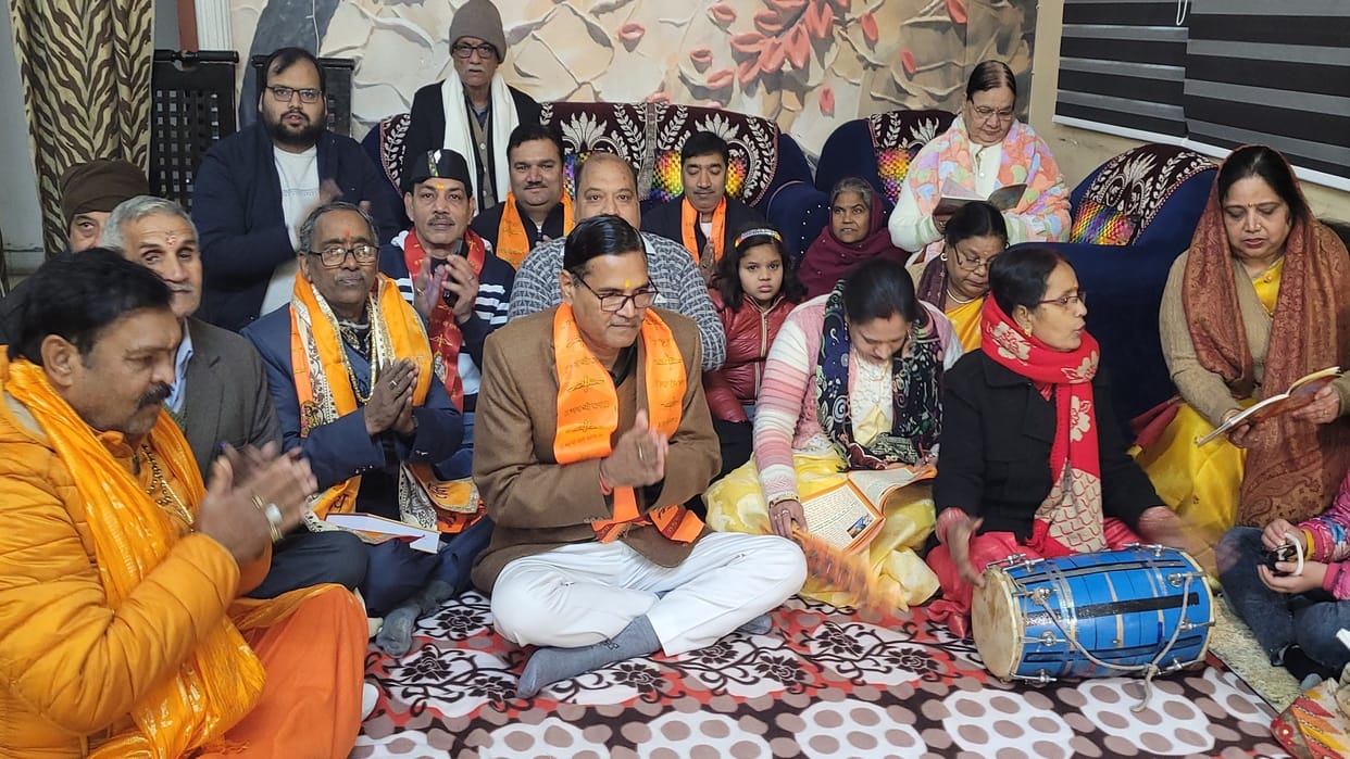 Sunderkand took place at Champat Rai residence and processions were taken out in Bijnor