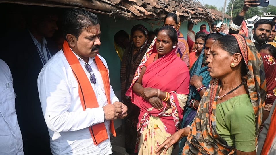 Five accused arrested in shepherd murder case Deputy CM Sharma met the victim family in Kabirdham