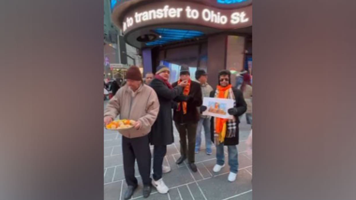 Ram mandir 2024: People distributed laddus in America's Times Square, arrangements for live telecast